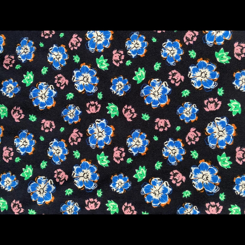 Floral Dressy Tank - Picture 2 of 4